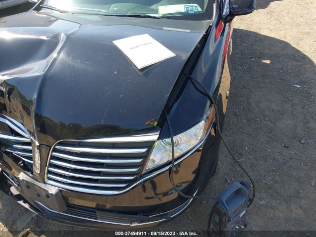 2LMHJ5NK2JBL01926 Lincoln MKT