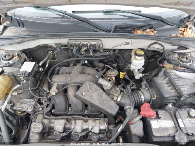2008 FORD ESCAPE XLT VIN: 1FMCU93198KB59007