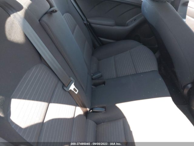 3KPFL4A76JE268435 KIA FORTE LX