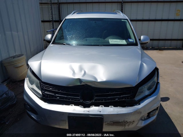 WVGAV7AX4FW562351 Volkswagen Tiguan Sel