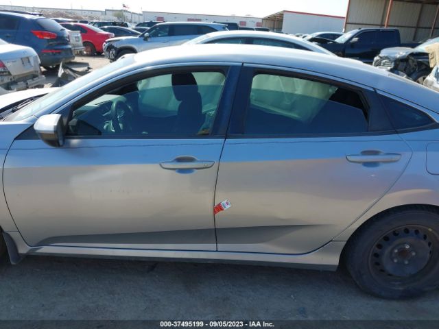 19XFC2F51HE042776 Honda Civic Sedan Lx