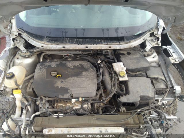 1FMCU9GD9JUC37445 Ford ESCAPE SE
