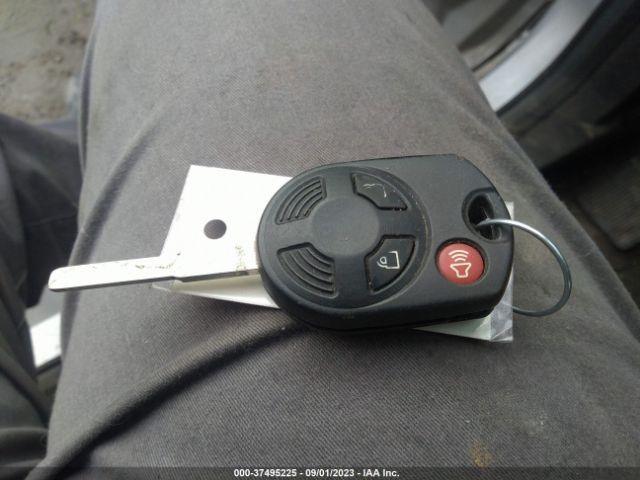 1FMCU9GD9JUC37445 Ford ESCAPE SE
