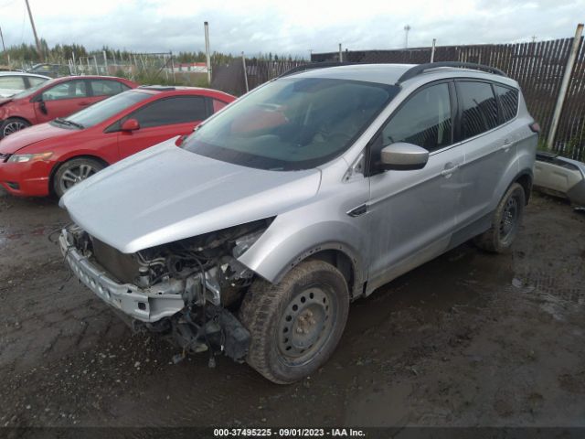 1FMCU9GD9JUC37445 Ford ESCAPE SE