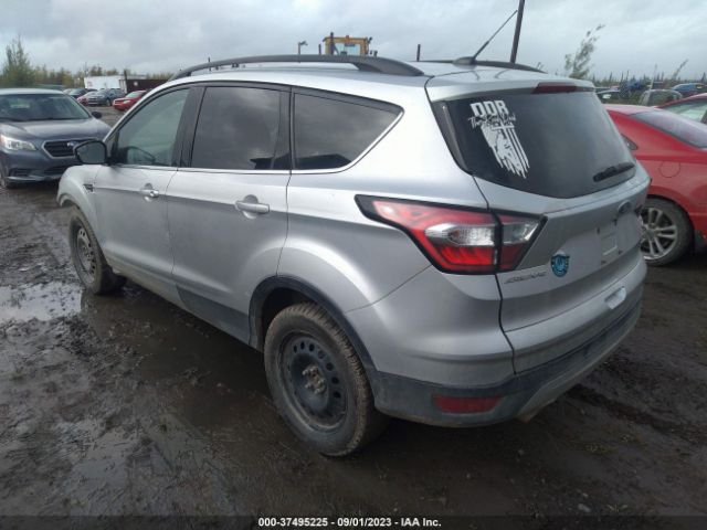 1FMCU9GD9JUC37445 Ford ESCAPE SE