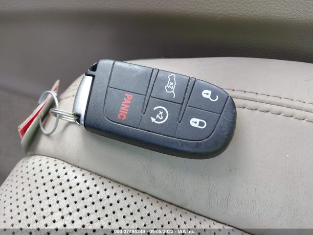 2014 JEEP GRAND CHEROKEE OVERLAND VIN: 1C4RJECG9EC359878