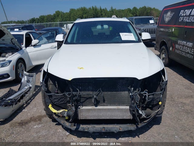 WA1LFAFP1FA123230 Audi Q5 Premium Plus