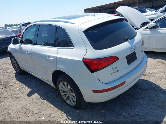 WA1LFAFP1FA123230 Audi Q5 Premium Plus