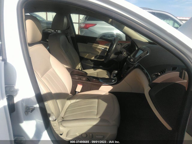 2G4GT5GX7G9189912 Buick Regal Premium Ii