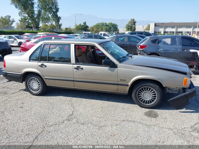 1994 VOLVO 940 VIN: YV1JS8314R1173927