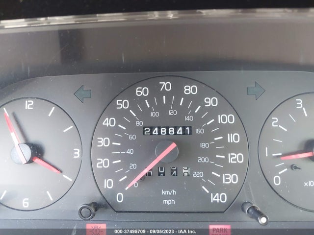 1994 VOLVO 940 VIN: YV1JS8314R1173927
