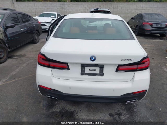BMW 5 Series 530e 2022 WBA13AG04NCJ42149 Image 16