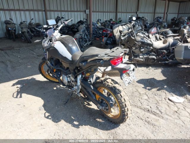 2019 BMW F 850 WB10B1903KZ790232 Photo 2