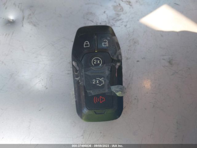 1FA6P8AM9F5324717 Ford Mustang V6