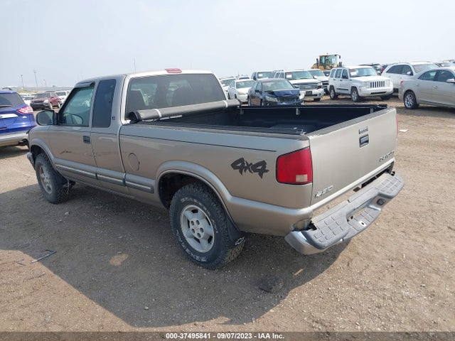2000 CHEVROLET S-10 LS VIN: 1GCDT19WXY8220071