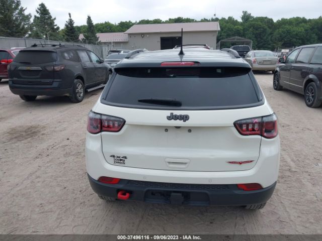 3C4NJDDB4KT602539 Jeep Compass Trailhawk