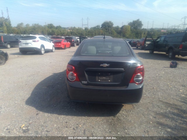 Chevrolet SONIC LS 2014 1G1JA5SG4E4183291 Image 8