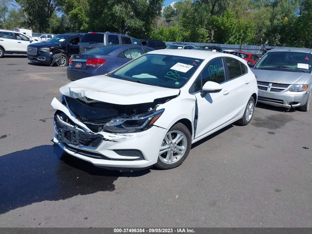Chevrolet CRUZE LT 2018 3G1BE6SM9JS629000 Image 2