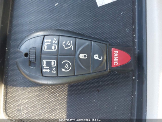 2013 CHRYSLER TOWN & COUNTRY 2C4RC1CG1DR588922 Photo 10