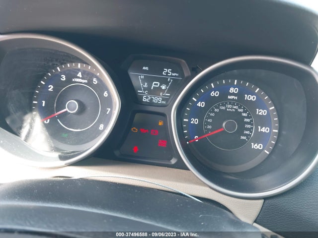 2016 HYUNDAI ELANTRA SE VIN: 5NPDH4AE0GH657583
