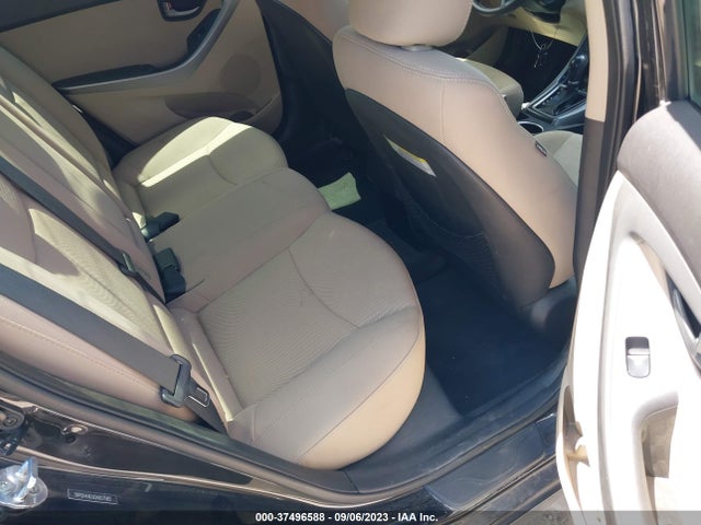 2016 HYUNDAI ELANTRA SE VIN: 5NPDH4AE0GH657583