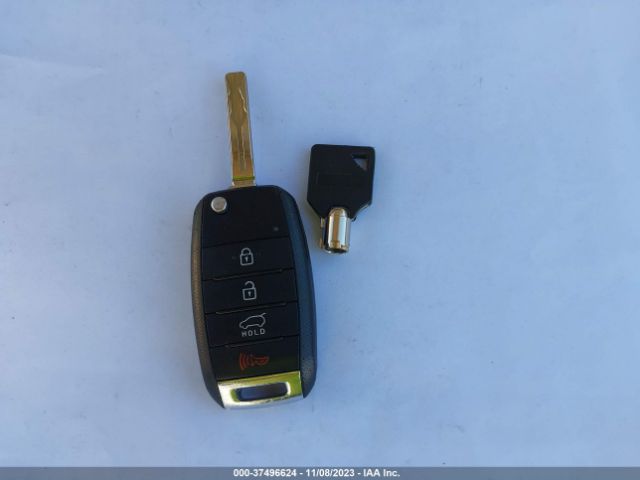 KNDJN2A27F7150060 KIA Soul Base