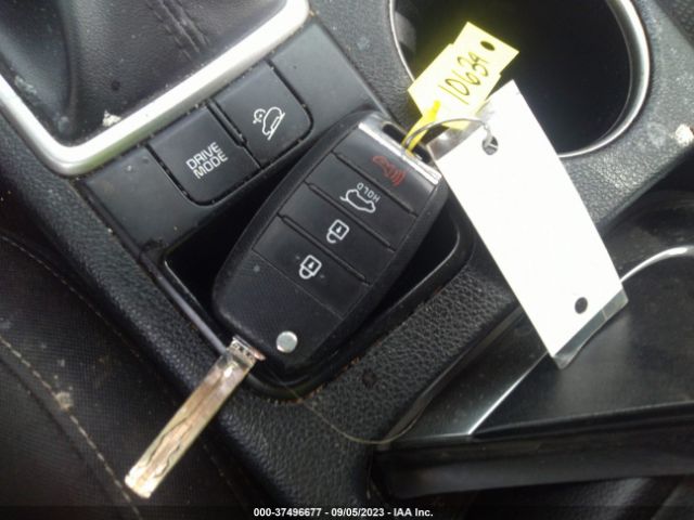 KNDPM3AC5H7282068 KIA Sportage Lx