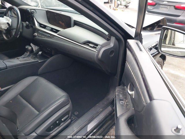 58ADA1C15MU006081 Lexus Es Es 300h