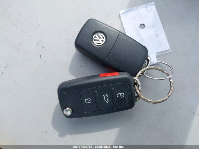 3VW4T7AJ8EM287789 Volkswagen Jetta Sedan Gli Edition 30 W/nav