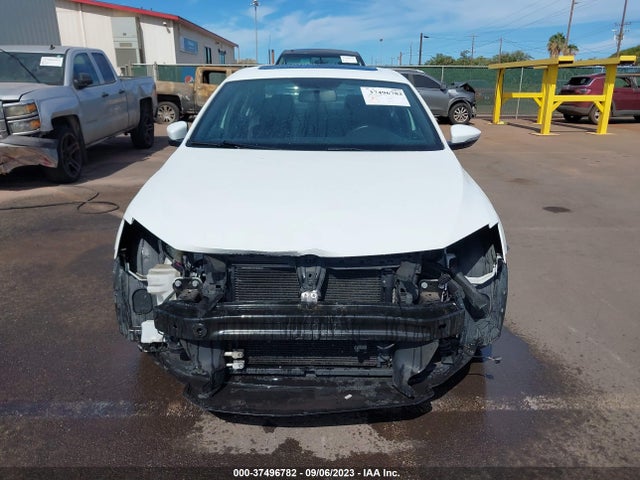 3VW4T7AJ8EM287789 Volkswagen Jetta Sedan Gli Edition 30 W/nav
