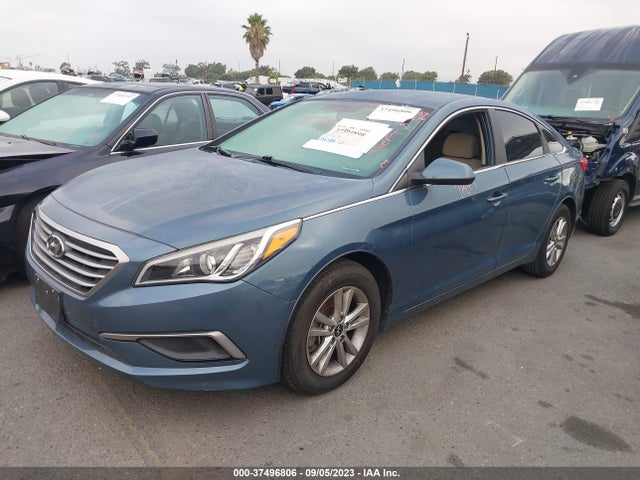 Hyundai SONATA SE 2017 5NPE24AF3HH565206 Image 2