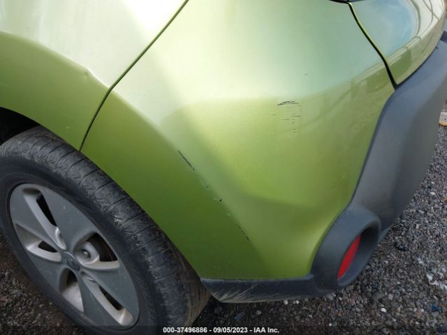 KNDJN2A24F7809180 KIA Soul Base