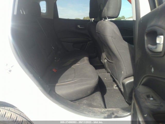 3C4NJCAB1JT500080 Jeep Compass Sport