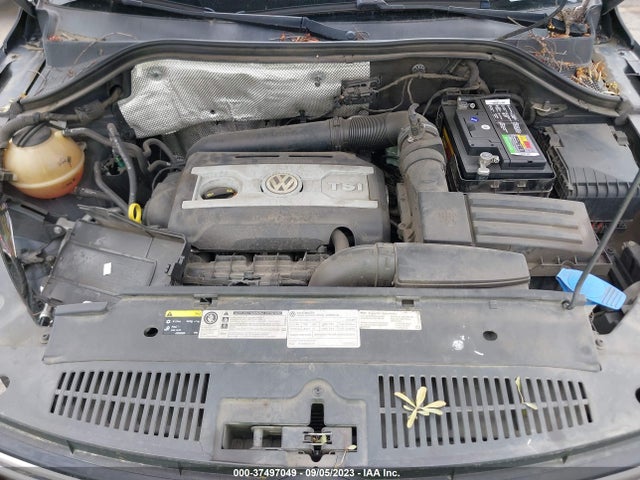 WVGAV3AXXEW510990 Volkswagen TIGUAN SE