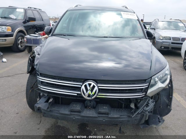 WVGAV3AXXEW510990 Volkswagen TIGUAN SE
