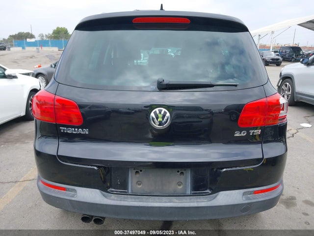 WVGAV3AXXEW510990 Volkswagen TIGUAN SE