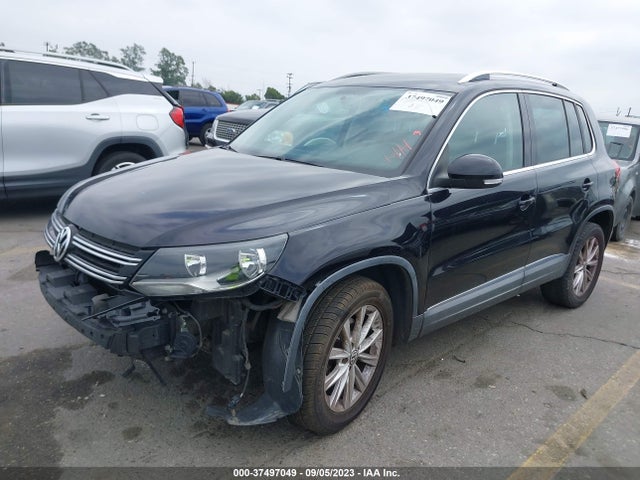 WVGAV3AXXEW510990 Volkswagen TIGUAN SE