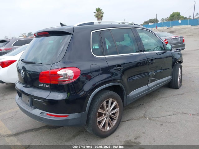 WVGAV3AXXEW510990 Volkswagen TIGUAN SE