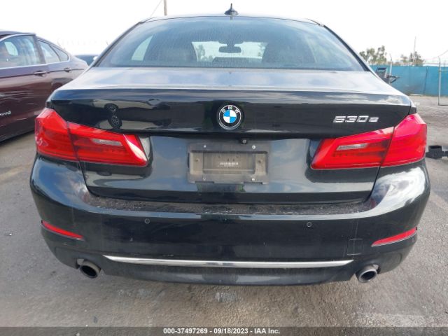 WBAJA9C55KB392975 BMW 5 Series 530e Iperformance