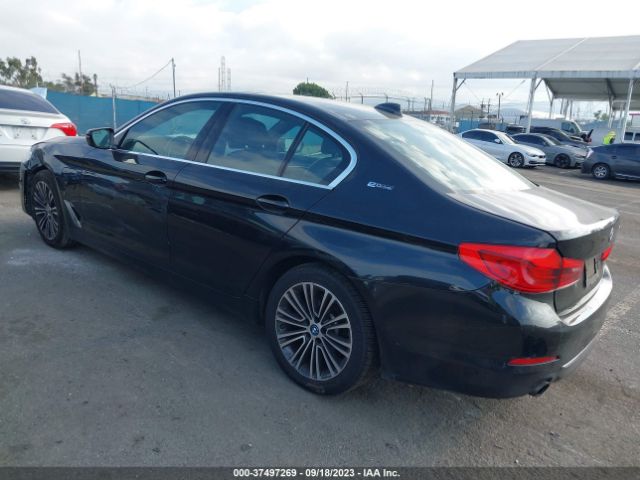 WBAJA9C55KB392975 BMW 5 Series 530e Iperformance