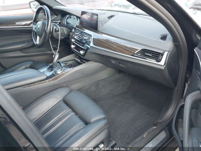 WBAJA9C55KB392975 BMW 5 Series 530e Iperformance