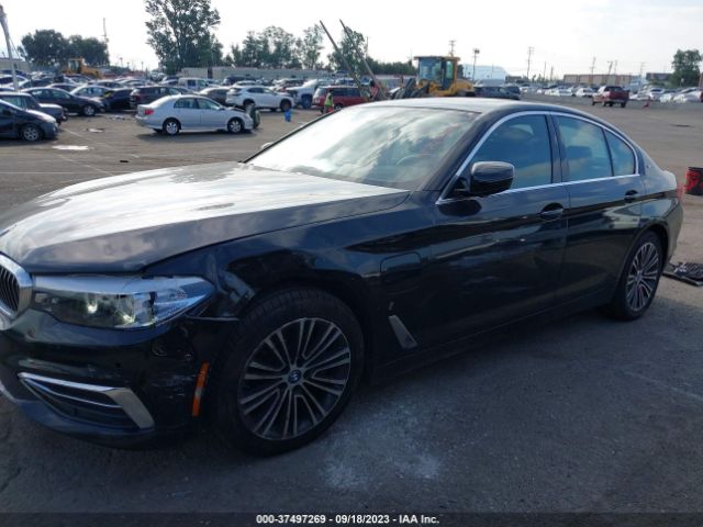 WBAJA9C55KB392975 BMW 5 Series 530e Iperformance