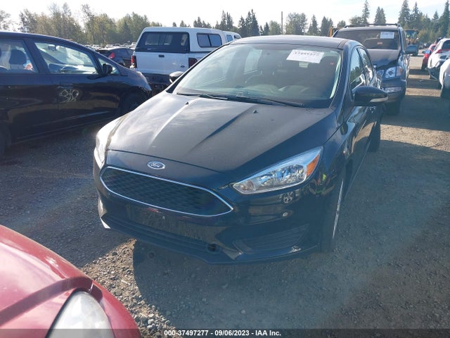 Ford FOCUS SE 2015 1FADP3F26FL281645 Image 2