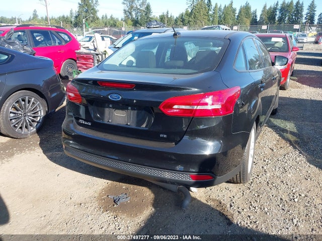 Ford FOCUS SE 2015 1FADP3F26FL281645 Image 4
