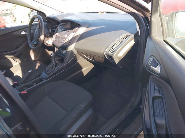 Ford FOCUS SE 2015 1FADP3F26FL281645 Image 5