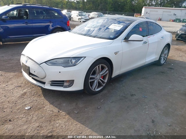 Tesla Model S P85d 2014 5YJSA1H26EFP64722 Image 2