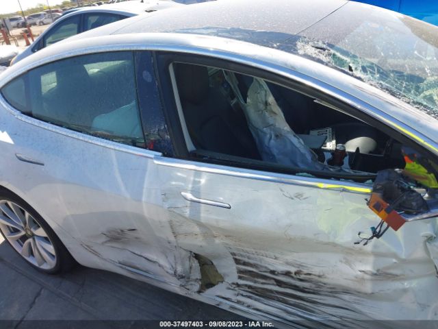 5YJ3E1EA1KF332085 Tesla Model 3 Range