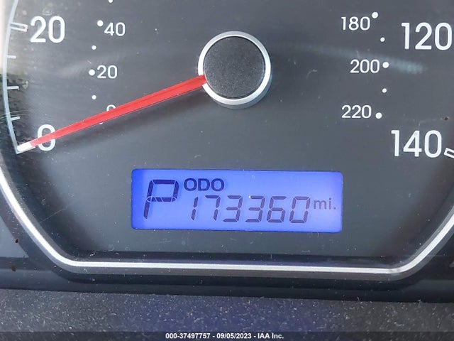 2010 HYUNDAI ELANTRA GLS VIN: KMHDU4AD5AU115276