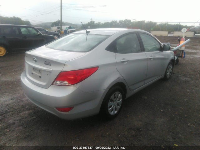 2016 HYUNDAI ACCENT SE VIN: KMHCT4AE4GU990493
