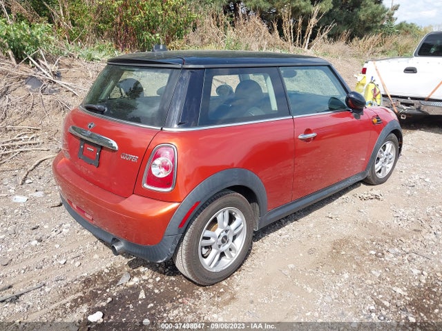 2013 MINI COOPER HARDTOP WMWSU3C57DT680812 Photo 3